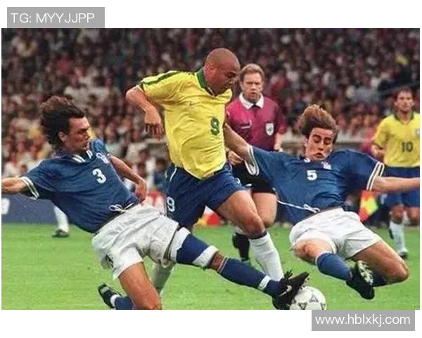 历届法国足球明星的辉煌成就与传奇故事回顾